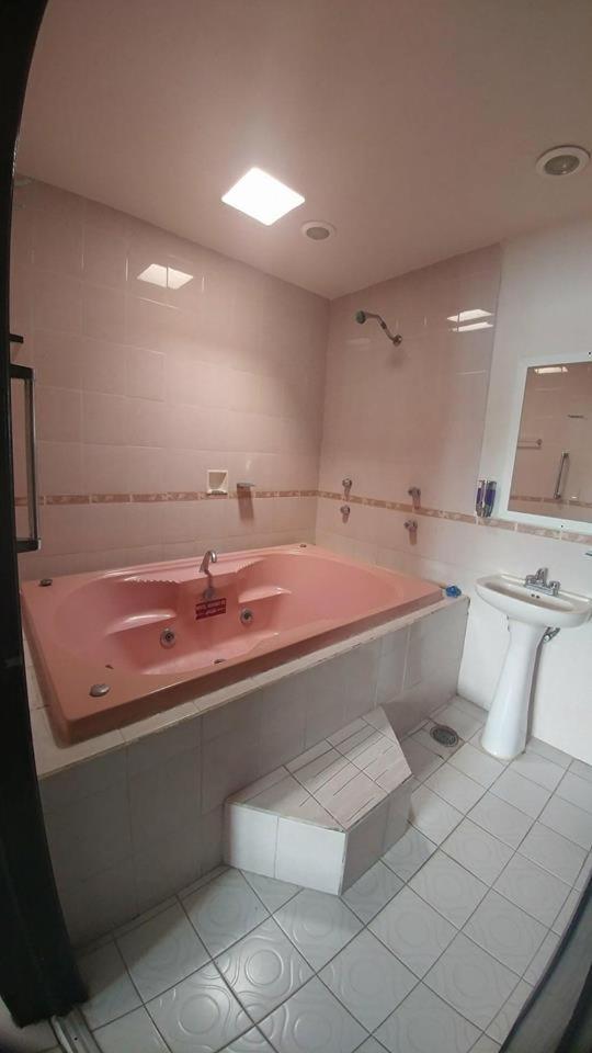 Hotel Omni Morelia Bagian luar foto